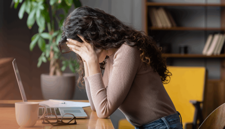 اختبار طريقة في المختبر تحاكي بيئة الضغط النفسي 