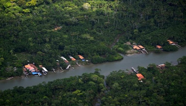 ضفاف نهر توكانتينز في غابة الأمازون المطيرة - أ ف ب