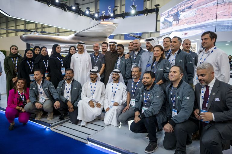 الشيخ محمد بن زايد آل نهيان في معرض دبي للطيران - وام
