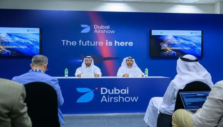 جانب من فعاليات معرض دبي للطيران 2025