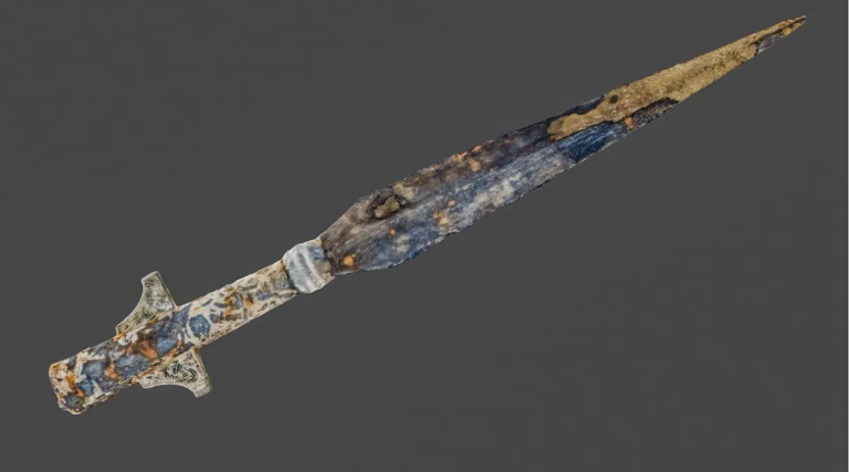 اكتشاف 4 حراب حربية في بحيرة ليدنيتسا ببولندا