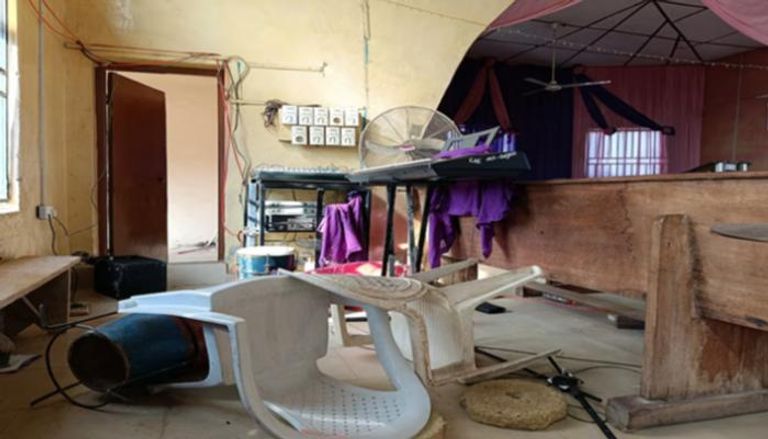 آثار الهجوم على الكنيسة