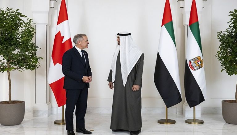 جانب من مراسم تبادل اتفاقية تشجيع الاستثمارات بين الإمارات وكندا