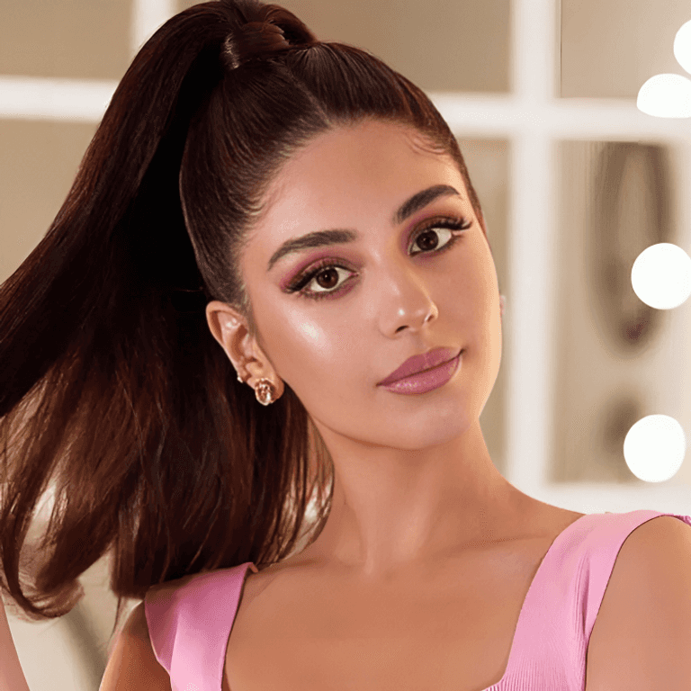 الفنانة مايان السيد الفنانة مايان السيد