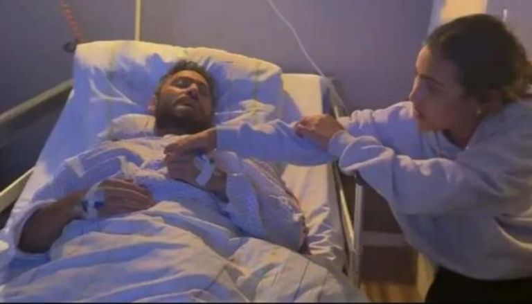 تامر حسني  في المستشفى