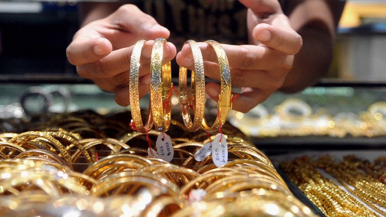 مشغولات ذهبية - أرشيفية 