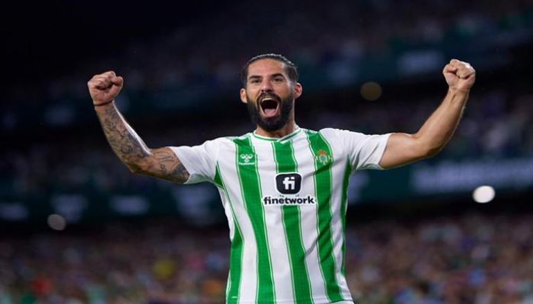 إيسكو نجم ريال بيتيس