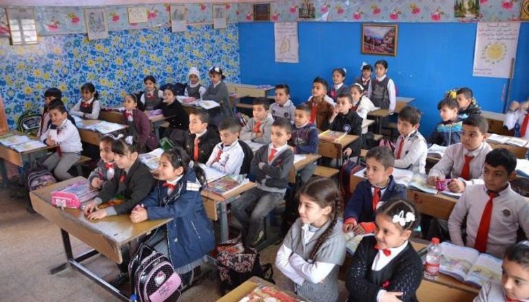 طلاب مدرسة في العراق 