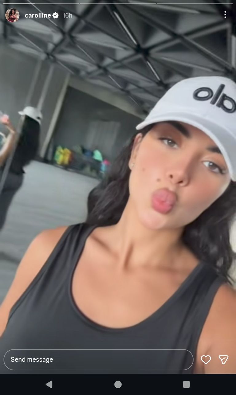  الفنانة كارولين عزمي