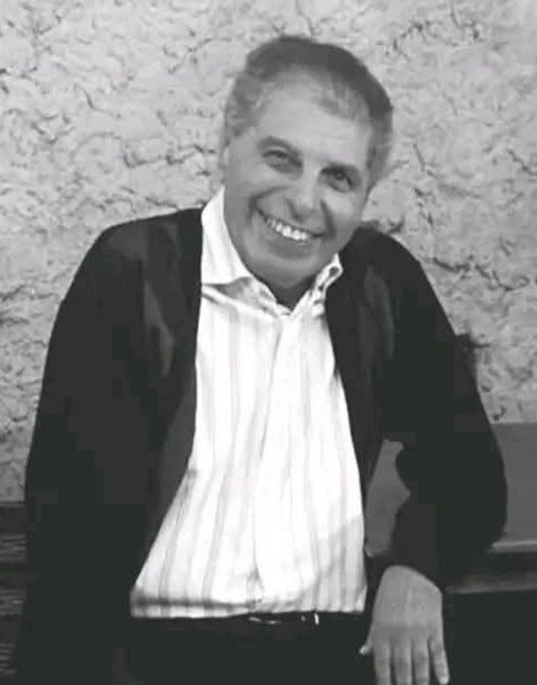 الفنان التونسي نور الدين بن عياد