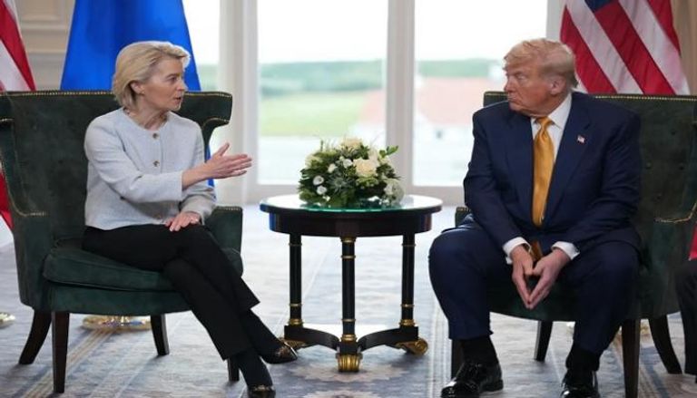 الرئيس الأمريكي دونالد ترامب ورئيسة المفوضية الأوروبية أورسولا فون دير لاين