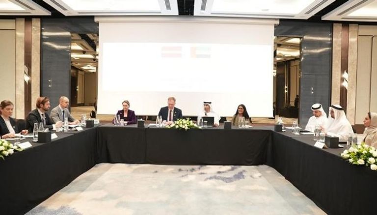 اللجنة الاقتصادية المشتركة بين الإمارات ولاتفيا