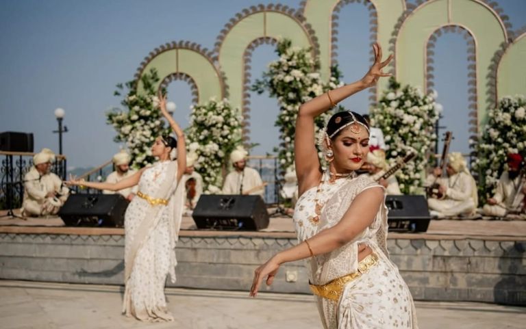 زفاف نيترا مانتينا وفامسي غاديراجو