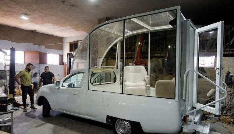 سيارة البابا فرنسيس