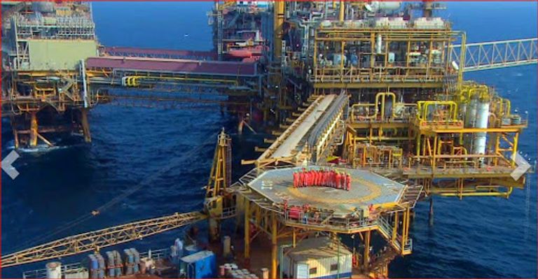 منصة تنقيب بحرية - أرشيفية