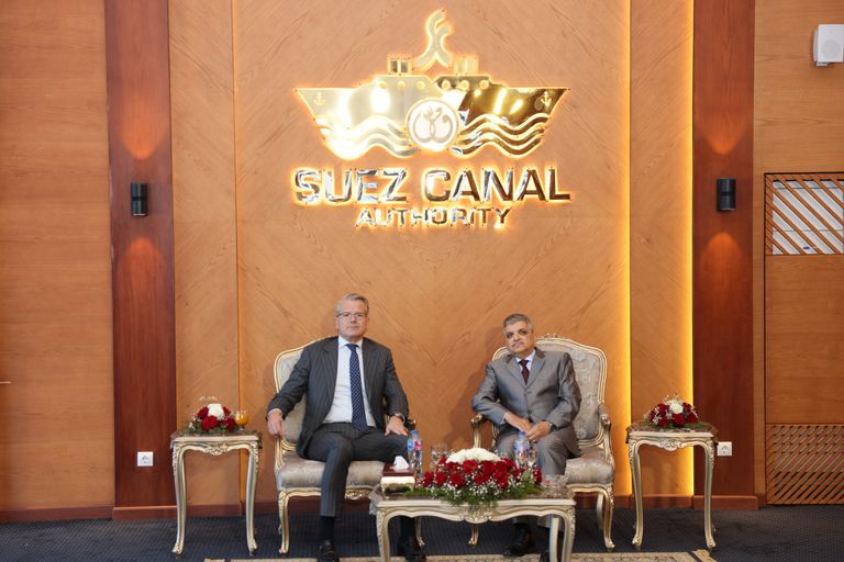اجتماع رئيس هيئة قناة السويس مع الرئيس التنفيذي لمجموعة «ميرسك»