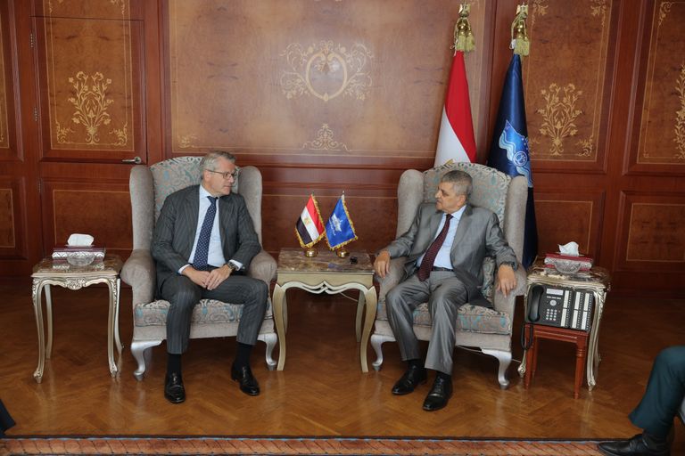 اجتماع رئيس هيئة قناة السويس مع الرئيس التنفيذي لمجموعة «ميرسك»