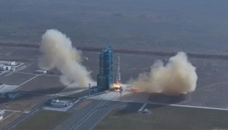 الصين تطلق كبسولة 