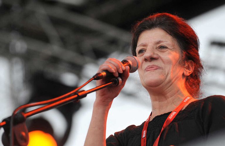 سبب وفاة الفنانة الجزائرية بيونة