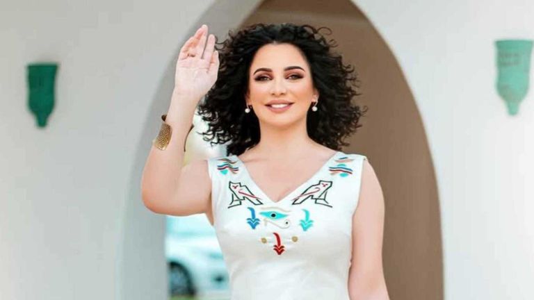 الفنانة السورية سلاف فواخرجي