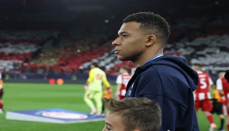 كيليان مبابي نجم ريال مدريد 