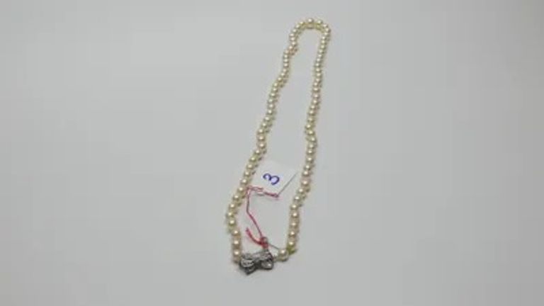 مزاد مرسيليا يعرض مقتنيات مرهونة ثمينة