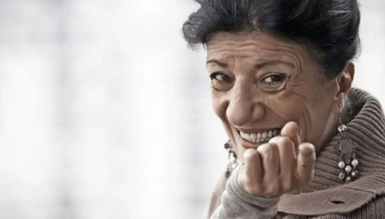 الفنانة الجزائرية القديرة بيونة 