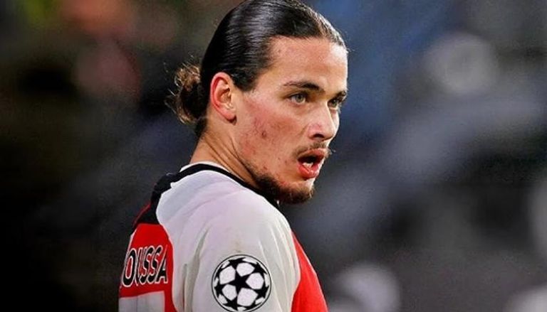 أنيس حاج موسى،موهبة منتخب الجزائرأنيس حاج موسى،موهبة منتخب الجزائر