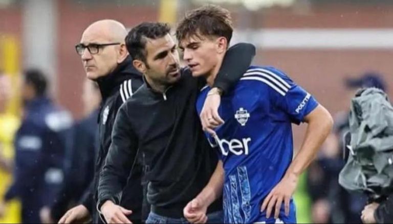 نيكو باز وسيسك فابريغاس