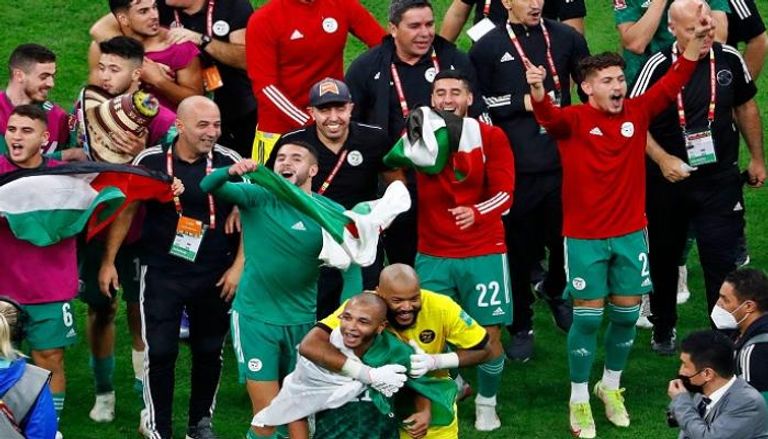 منتخب الجزائر بطل العرب 2021