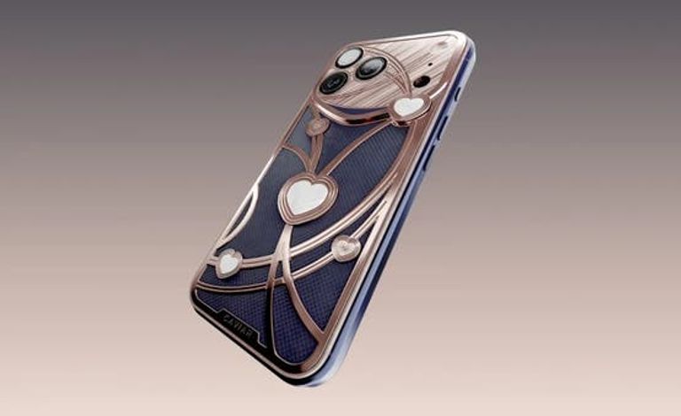 هواتف آيفون 17 برو ماكس من كافيار