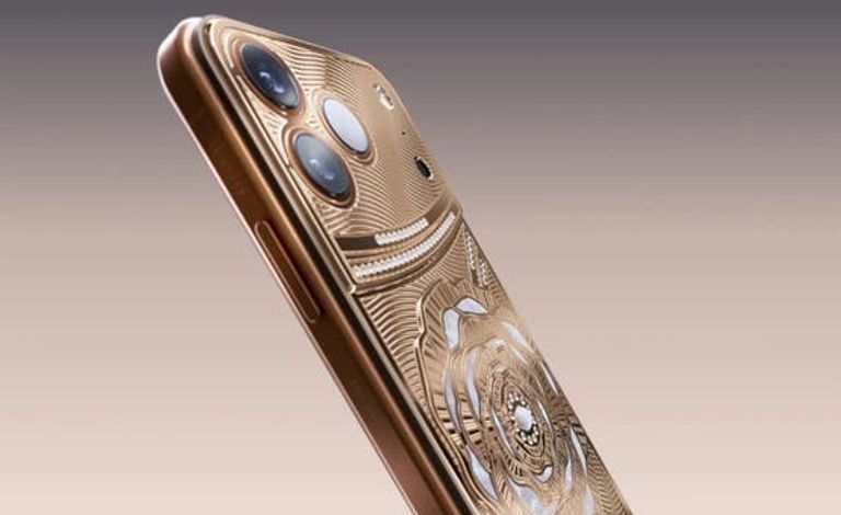 هواتف آيفون 17 برو ماكس من كافيار