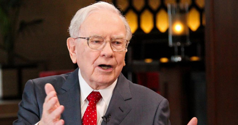 وارن بافيت، أحد أشهر المستثمرين في العالم ورئيس شركة بيركشاير هاثاوي،