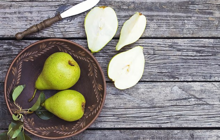 خبير تغذية بريطاني يدعو لإعادة النظر في عادات التسوّق الشتوية لتشمل الفواكه