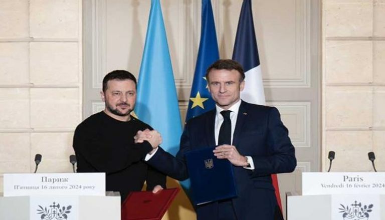 زيلينيسكي وماكرون