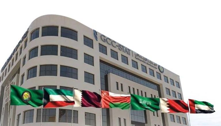 إصدار خاص بمناسبة عيد الاتحاد الـ54.. احتفاء خليجي بمؤشرات الاقتصاد الإماراتي