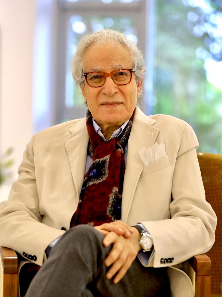 الفنان فاروق حسني وزير الثقافة المصري الأسبق