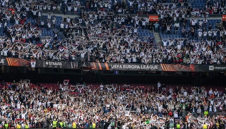 جماهير فرانكفورت في 2022