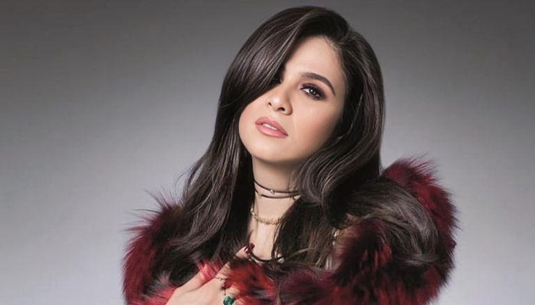 الفنانة ياسمين عبد العزيز