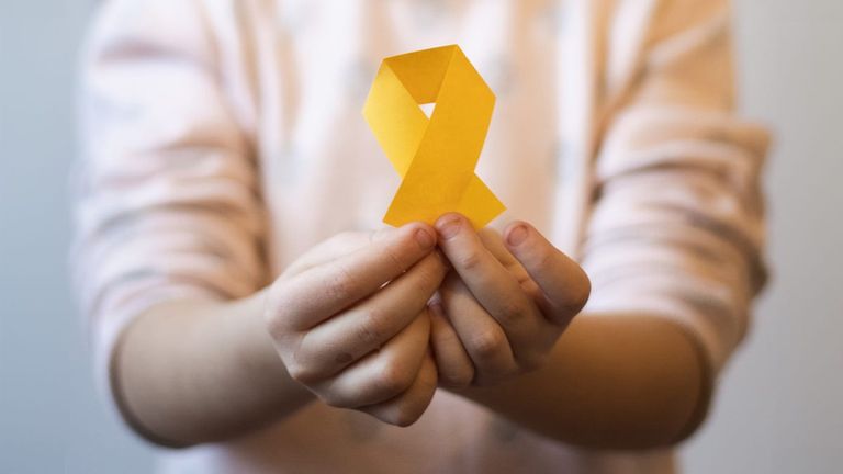 طفلة تقود العلماء إلى طفرة سرطانية خفية في الجزائر 