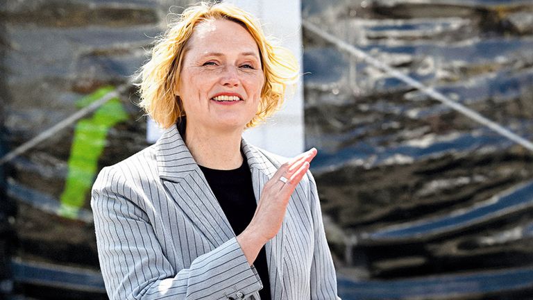 أمينة كاكابافيه. أرشيفية