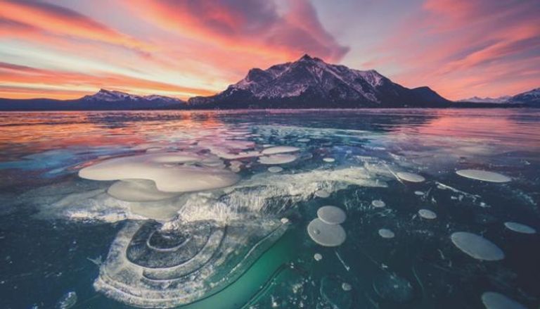  بحيرة أبراهام الكندية