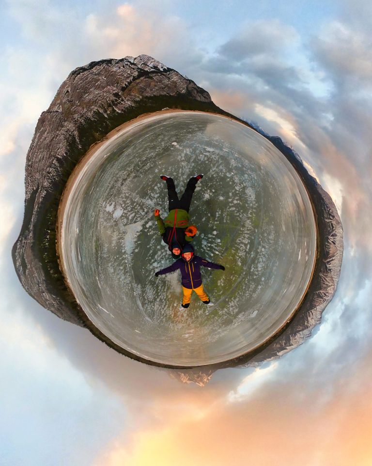  بحيرة أبراهام الكندية