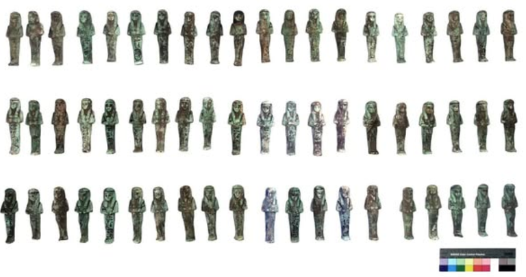 التماثيل المكتشفة