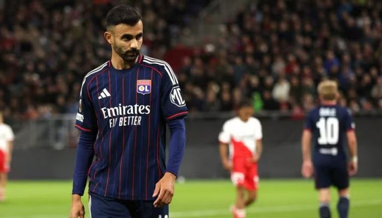 الجزائري رشيد غزال لاعب ليون الفرنسي