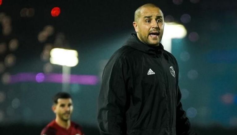 بوقرة مدرب منتخب الجزائر الرديف