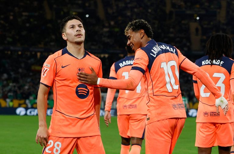 فيران توريس نجم برشلونة