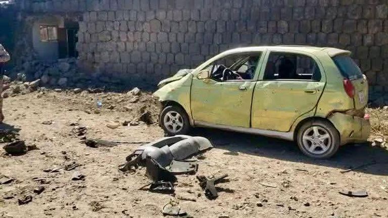 تصاعد الأدخنة جراء الانفجار