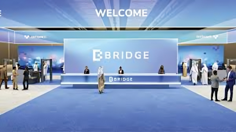 قمة بريدج 2025