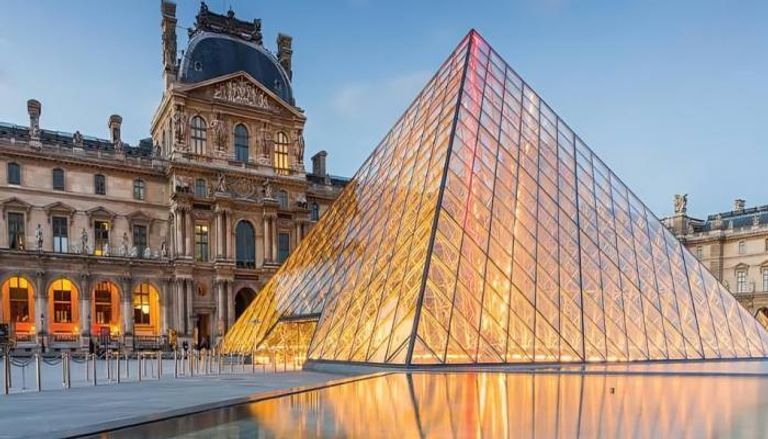متحف اللوفر - أرشيفية